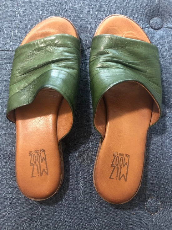 Miz Mooz Shoes - Miz Mooz 39 Delilah leather sandal green